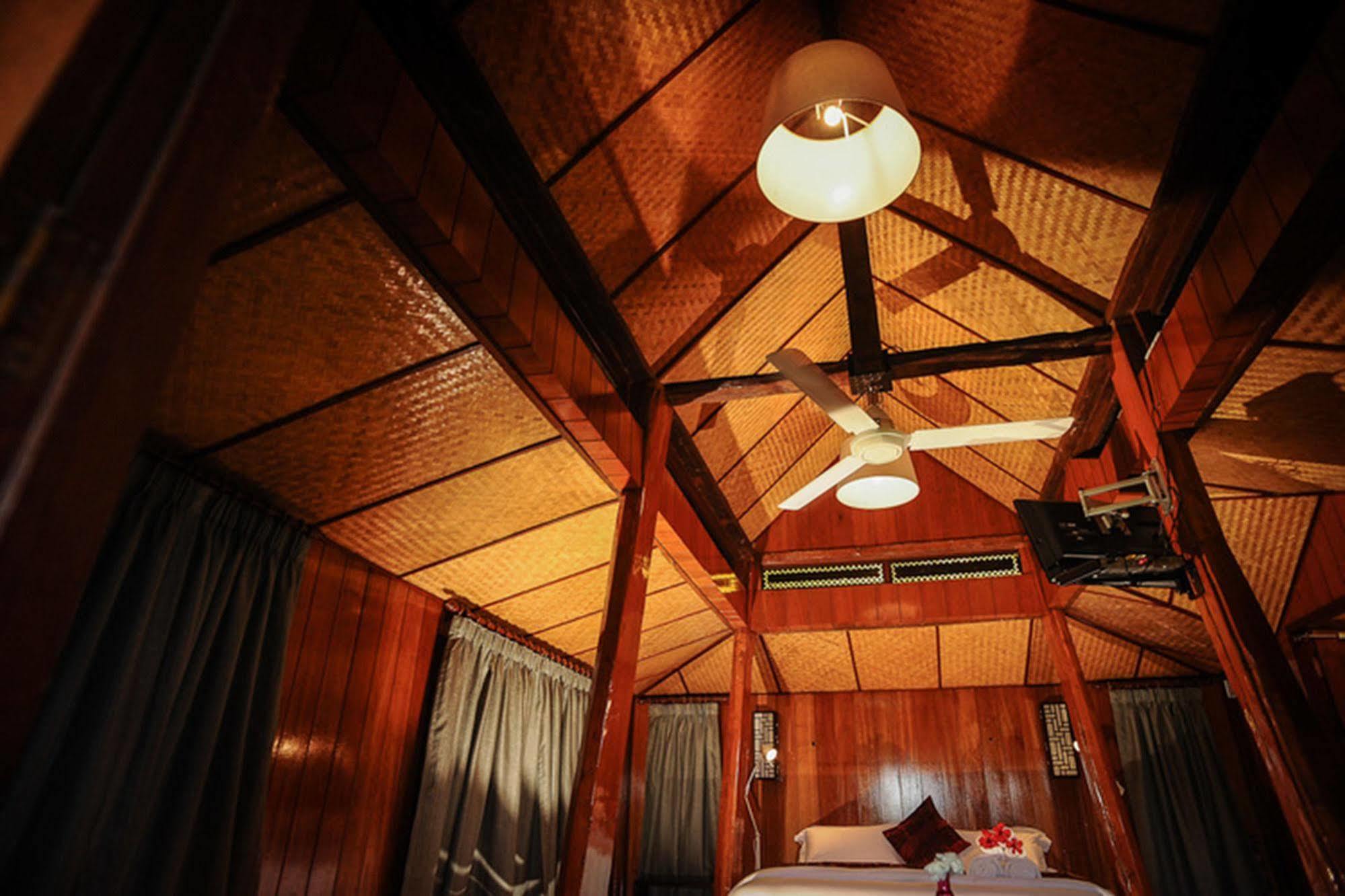 Malihom Private Estate Villa Балик Пулау Екстериор снимка
